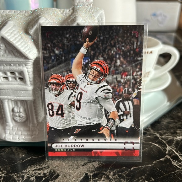 3 Joe Burrow Sport Cards - Picture 1 of 3